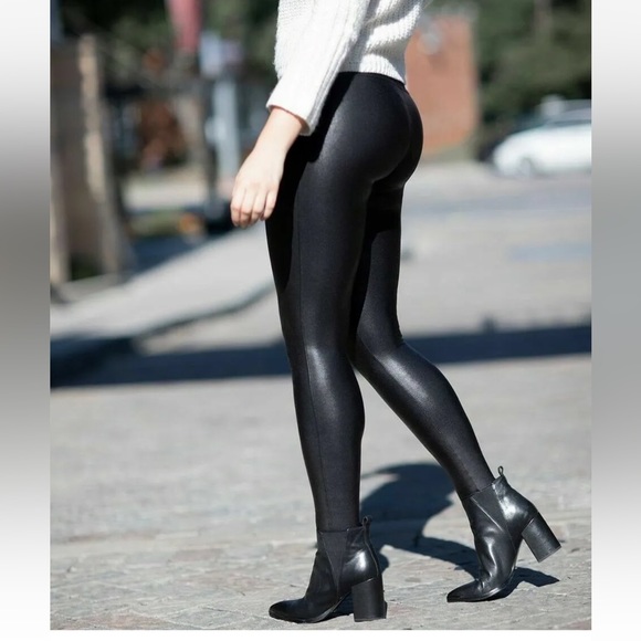 SPANX Black Stretch Pull On Metallic Faux Leather Leggings Pants Size Small. - Picture 3 of 6